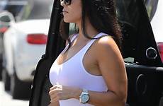 kourtney braless candids 1765 1329