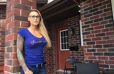 breasts woman too large ottawa big humiliated her gym girl vecchio boobs says tanktop cbc after women jenna chest tits