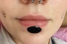 stretched tumblr lip