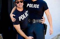 police cops bulge policial cop bultos policias officer homens uniformed