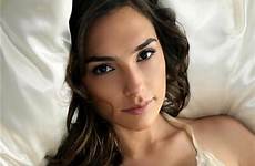 gal gadot nude scenes outtakes behind celeb durka mohammed celebs november posted