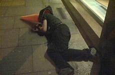 drunk public people sleeping izismile photographs incredibly insane barnorama funny