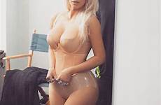 kardashian kim sexy topless hot nude naked nudes tits instagram foto big porno kimkardashian celeb celebrity fitting tv her west