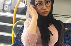 hijab ukhti susu nonjol papan kumpulan perah siap