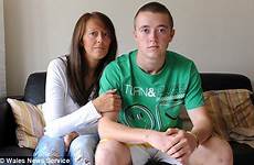 mother son his private mugger who steal beats tried wielding knife army beret sons job off hero before fought proud