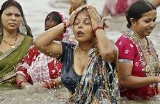 hindu ganges bathing ganga sangam hindus allahabad rite rajesh devotees confluence yamuna mythical