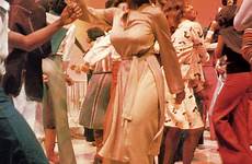 soul train dancers vintage dancer 70s fashion 1970s big disco dance african american party hottie naked funk tumblr titties peep