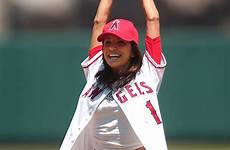 eva stretching longoria abs her first off before pitch throwing showed baseball celebrity 2005 angels perfect games popsugar anaheim july