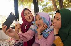 hijab teenager muslim islamic scarf ragazze velo giovani musulmane tradizionale