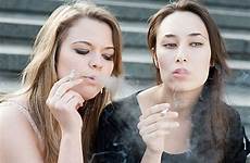 fumo passivo teens tobacco ingrassare cigarette sigarette smokers roken fanno joins brothers liever nicotine
