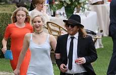 jennifer lawrence pokies friend florence wedding hawtcelebs