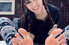 feet soles gorgeous