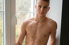 twink brenden pubes staal smooth ripped young freshmen dick hottie bdsmlr
