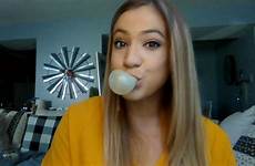 asmr chewing bubbles
