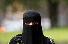 niqab muslim school london wearing teen starting teenager independent banned