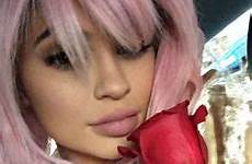 kylie jenner kardashian snapchat fashion lips kendall kim outfits pink hair style jessica