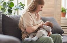 breastfeeding relationship asi bayi adopsi donor amankah memberikan bulan
