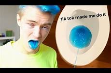 blue pee dye food drinking