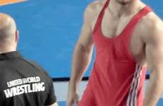 bulge bulges athlete athletes watchers az flagras lutadores homens