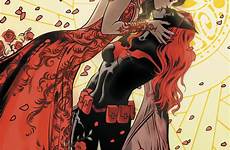 batwoman kane batgirl supergirl batman kissing catwoman safiyah iris visit superhero ivy poison