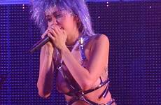 miley cyrus nude tits stage hot topless posing babe beautiful source video performing nsfw strap worlds both celebrity penis thefappening