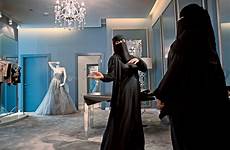 saudi women arabia riyadh working work royal stores decree thousands started thanks first time retail men pulitzer center lingerie newyorker