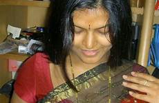aunty indian arpitha desi hot sexy bhabhi tamil girls mallu aunties saree house asian telugu north sari queen xxx pices