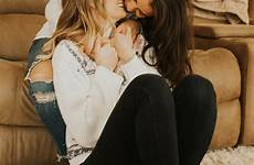 couples cute lesbian photography lgbtq lesbians goals girlfriend kissing couple babe choose board