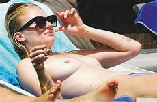 sophie turner topless nudography