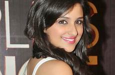 actress indian beautiful girls hot parineeti chopra cute bollywood wallpapers most pretty wallpaper mobile latest