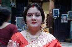indian housewife beautiful saree hot sexy