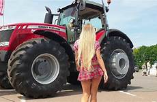 tractor girl ferguson massey pretty machines deutz driver harvester agriculture