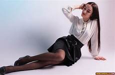 webcamdolls sheer pantyhose skirt brunette leather girl webcam access girls tights click