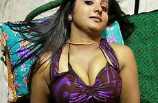 aunty hot boobs tamil cleavage indian cleavages actress beautiful latest actresses malu girl chubby wallpapers width show choose board