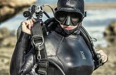 scuba girl wetsuit diving rubber heavy girls underwater