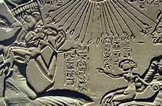 incest akhenaten egyptian pharaohs ramses iii ii amenophis between nefertiti daughters three their