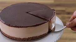 No Bake Mocha Cheesecake Recipe #mochacheesecake #cafemocha #coffee #coffeedessert #desserts | Health In Motion