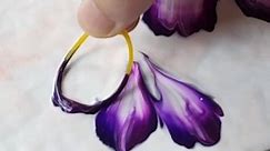 How to Paint Flowers with Rubber Bands