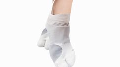 Bunion Cushion & Pain Relief Therapeutic Ankle Socks - Split Toe - Gentle Compression for Enhanced Circulation (M, White)