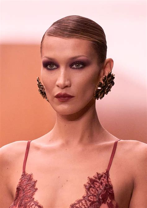 Paris Fashion Week: Hairstyle trends and inspiration