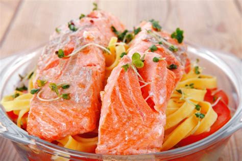 Блюда из горбуши рецепты с горбушей с фото пошагово | Make Eat