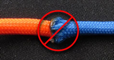 Complete instructions for the novice knot tying this is probably the most popular paracord knot on the internet. Join Paracord with the "Manny Method" | RECOIL OFFGRID