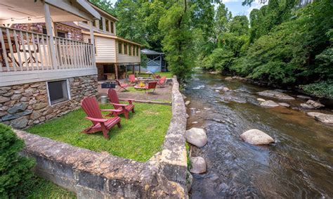 Find your perfect vacation rental in gatlinburg: Gatlinburg Cabin Rentals - Simones Cottage