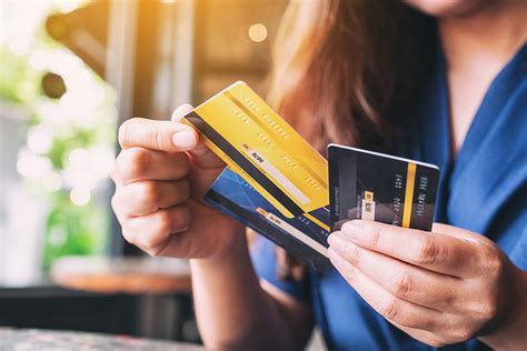 Choosing the right credit card is easier than ever. How Many Credit Cards Should You Have? | Ameris Bank