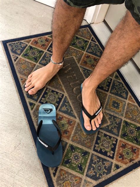 If you're in a hurry or don't want to spend a lot of time fixing your hair, this is an easy way to give your hair more volume with less hassle. Pin by Joey Delrey on Male feet in Flip Flops (With images ...