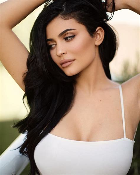 Kylie jenner shared a peek inside her holiday diet over the weekend when she showed off her boozy. Kylie Jenner Latest Photos - CelebMafia