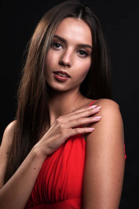 Ruszył właśnie plebiscyt miss polski internetu 2021. Emilia Nowak z Chrzanowa w półfinale Miss Polski ...