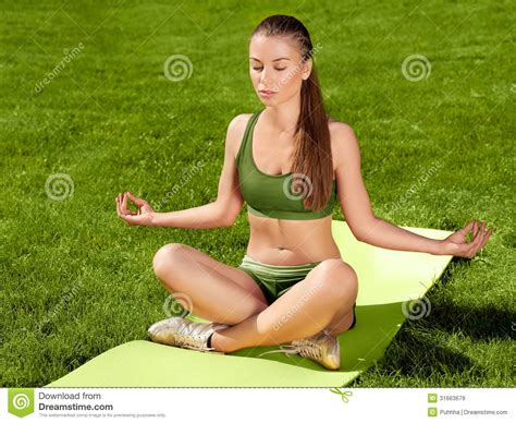 Obviously a strong practice and a great song play an important role, but we'd like to point out the deeper commonality that all of these videos share. Yoga. Beautiful Woman Doing Yoga Exercises Stock Image ...