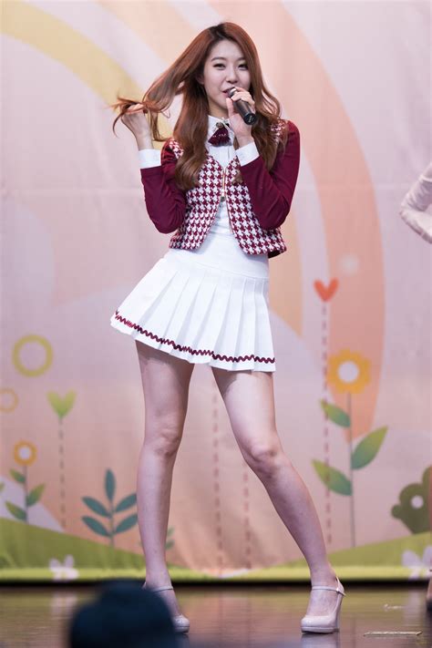 Bestie dahye skirt fashion : Bestie Dahye Skirt Fashion - Peach Cream Love Girl Group Comeback Debuts Solo 2014 / 6yr ...