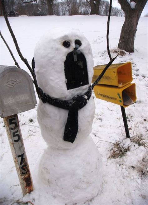 Most snowmen are pretty standard and tame. 22 Funny And Creative Snowman Ideas - FunCage